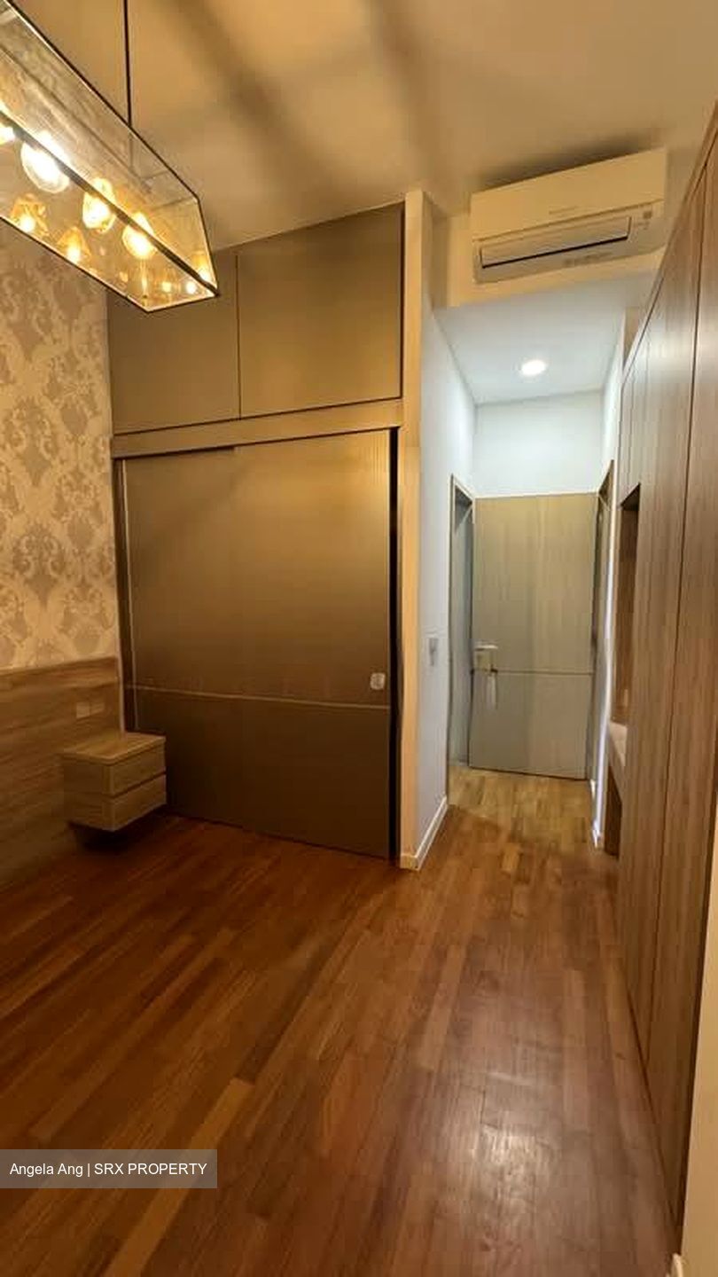 Boathouse Residences (D19), Condominium #564775581